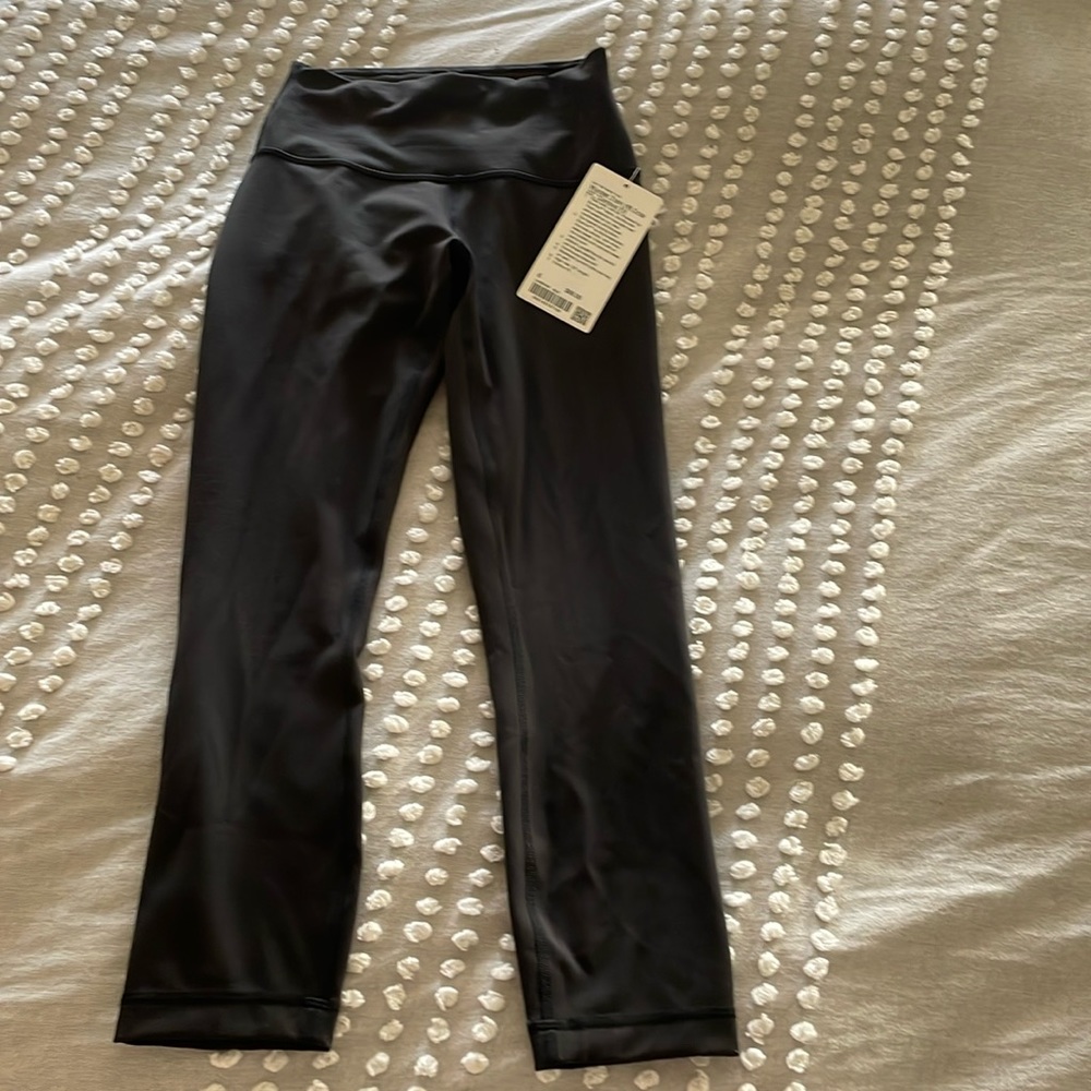 Brand new, never worn, Lululemon size 6 leggings